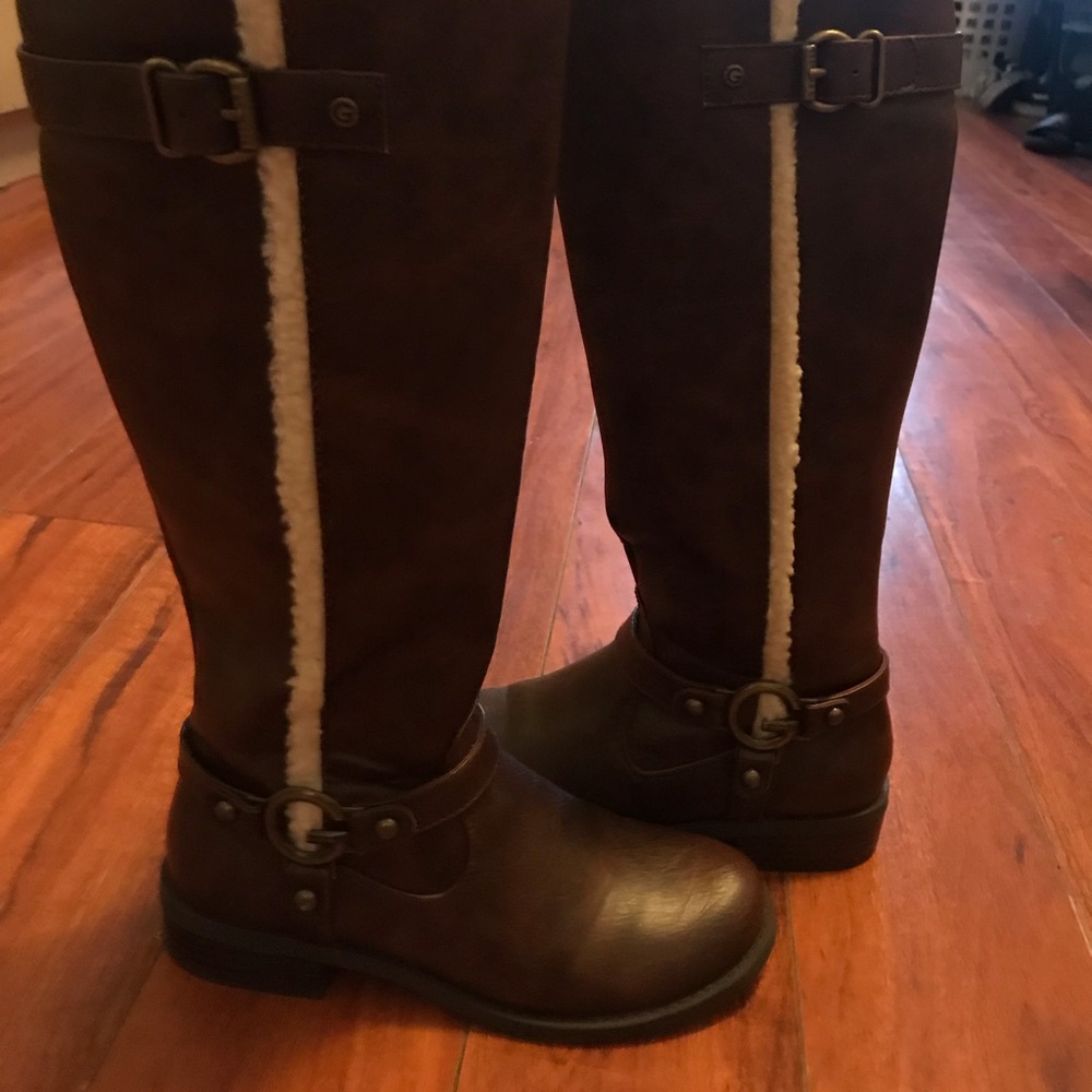 Guess boots!